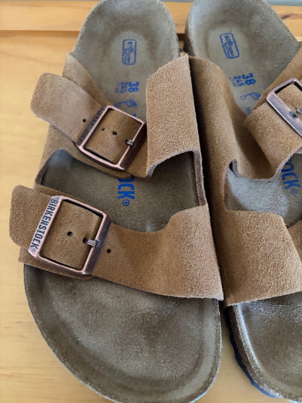 Birkenstock Arizona Soft Footbed Suede Sandals. 38. Very Gently Used! - Picture 5 of 10
